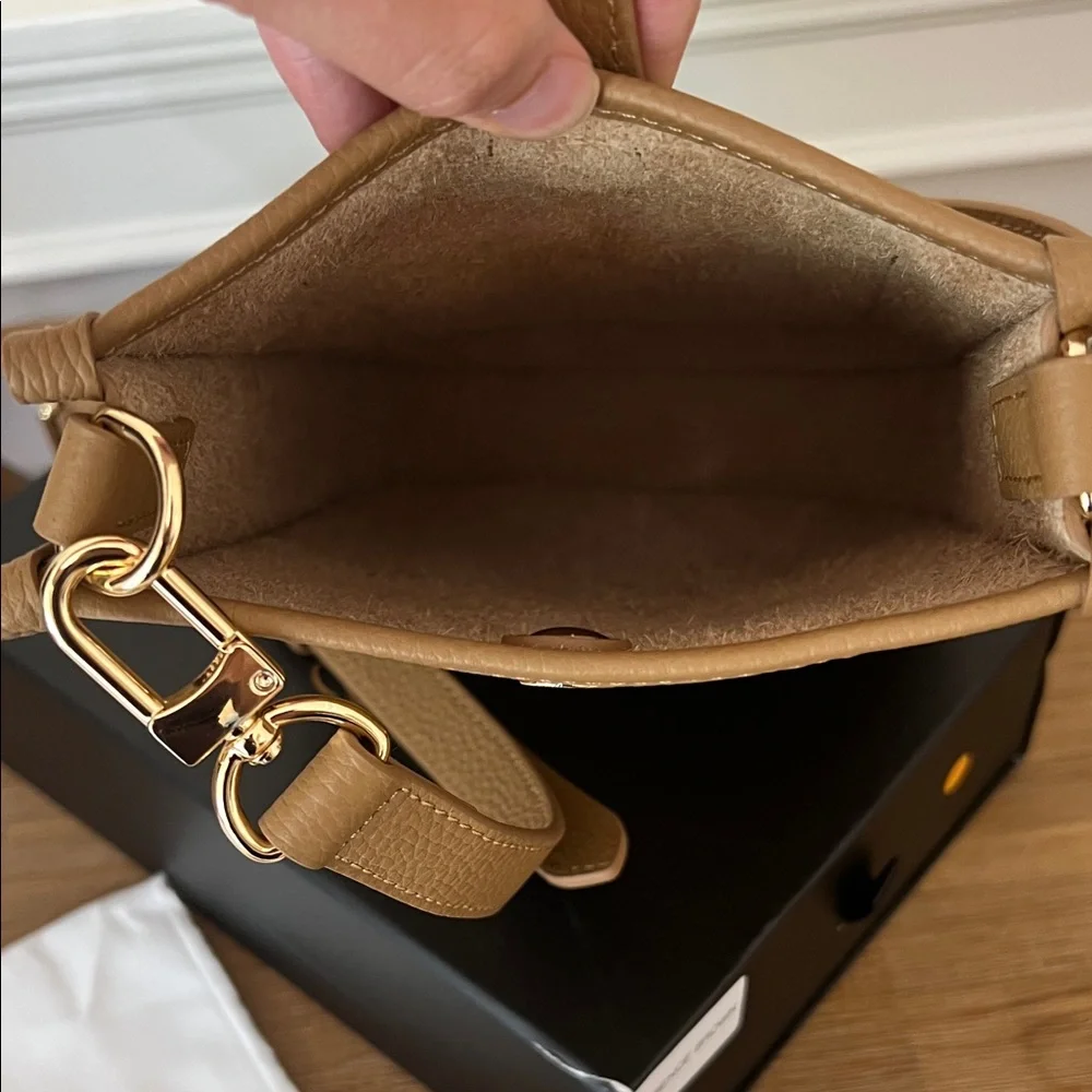 DUYP Togo Leather Florence Crossbody Bag Cappuccino - Picture 9 of 11